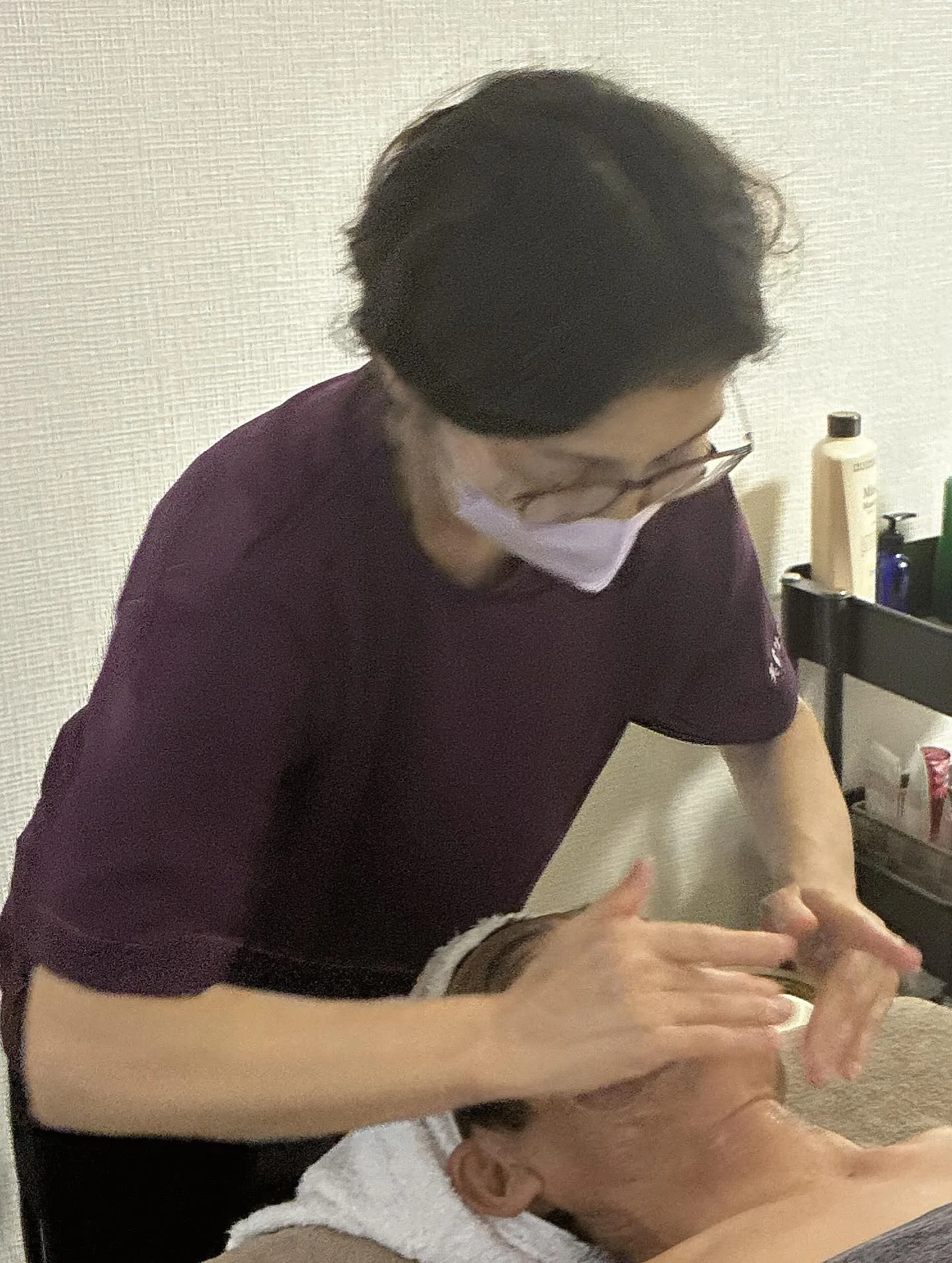 秋になると、夏に浴びた紫外線の影響が肌に出やすく、お悩みの方...