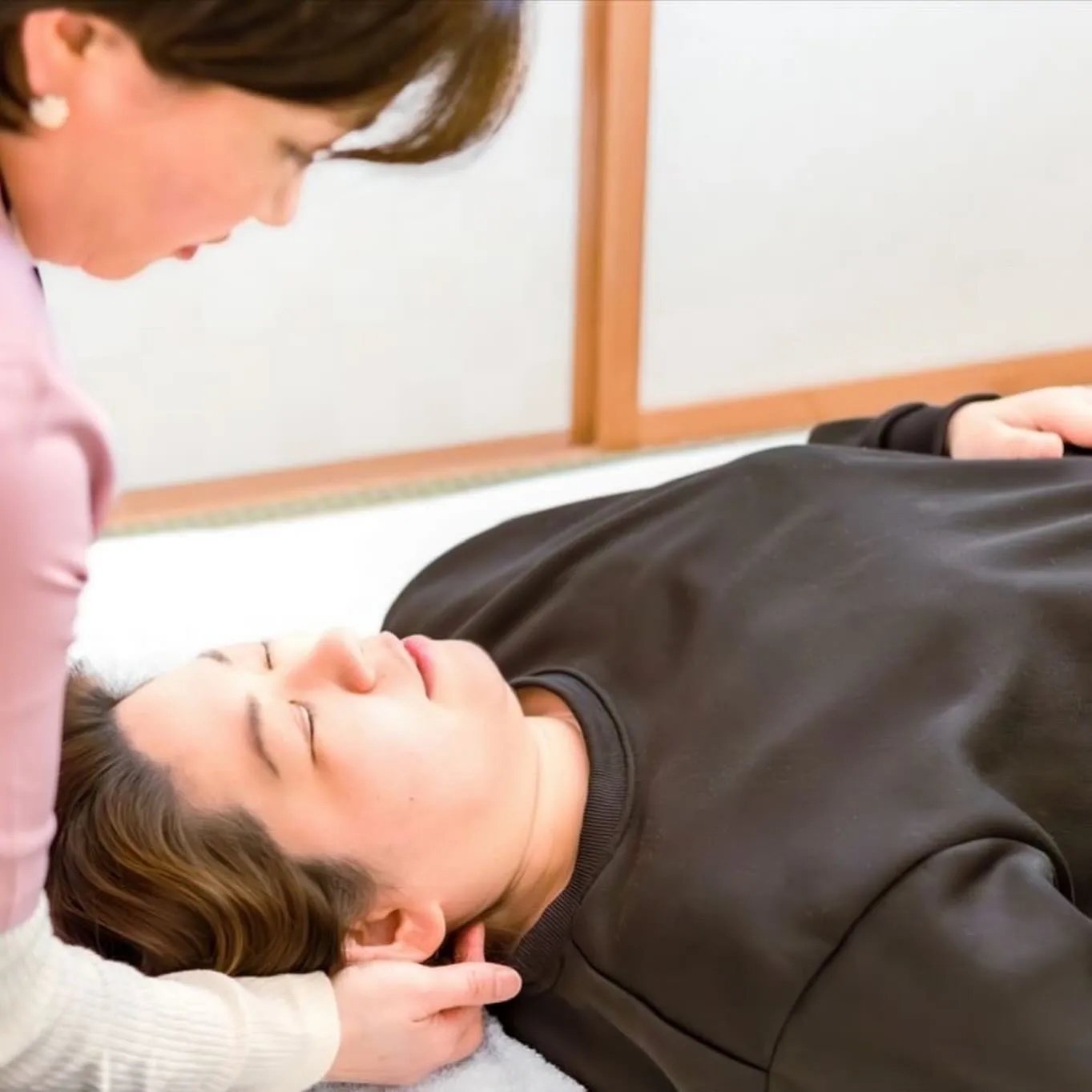 首がこりやすい人🏋️‍♀️には、いくつかの特徴があります。