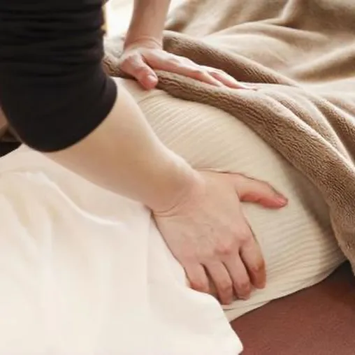 お腹がぽっこり出て「ゴムのズボンしか穿けなくなった...」と...